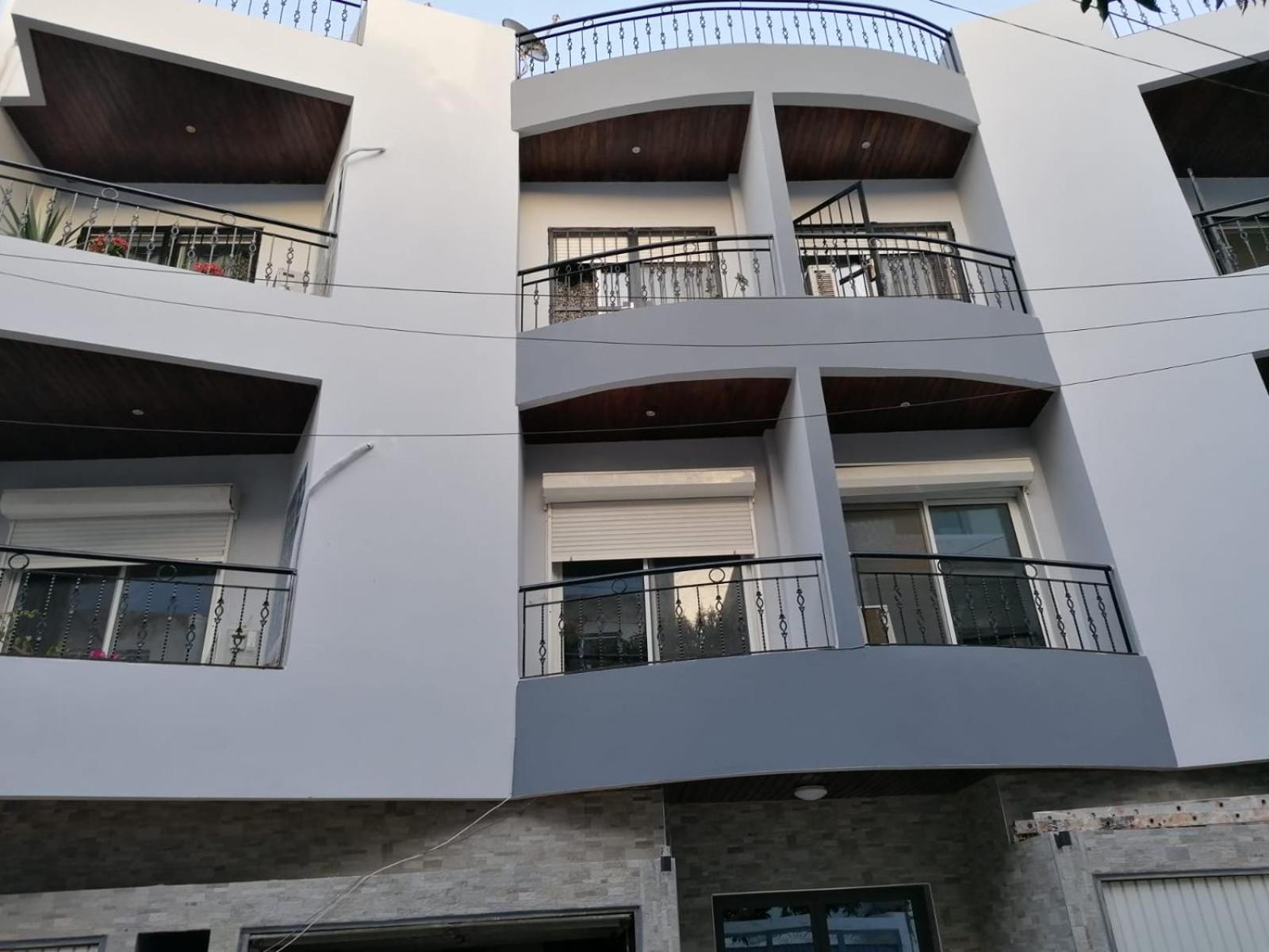 Appartement Keur Aida Immeuble De Standing *